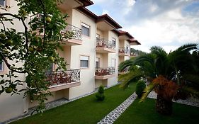 Yiouli Hotel